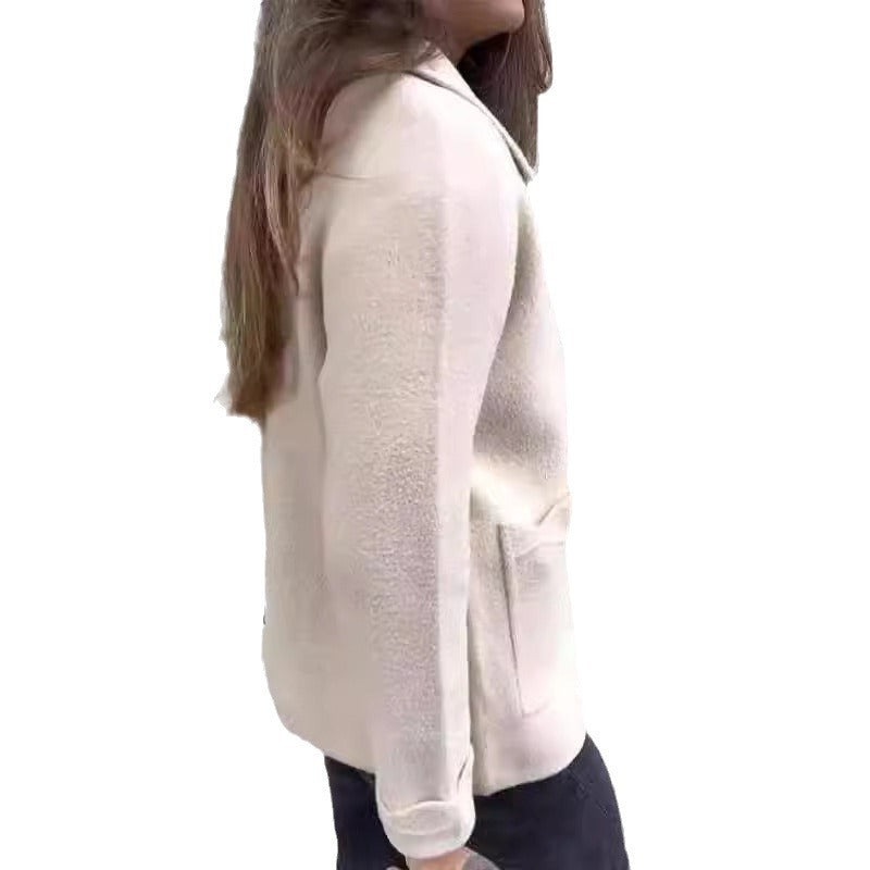 Mittellanger Mantel mit Polokragen