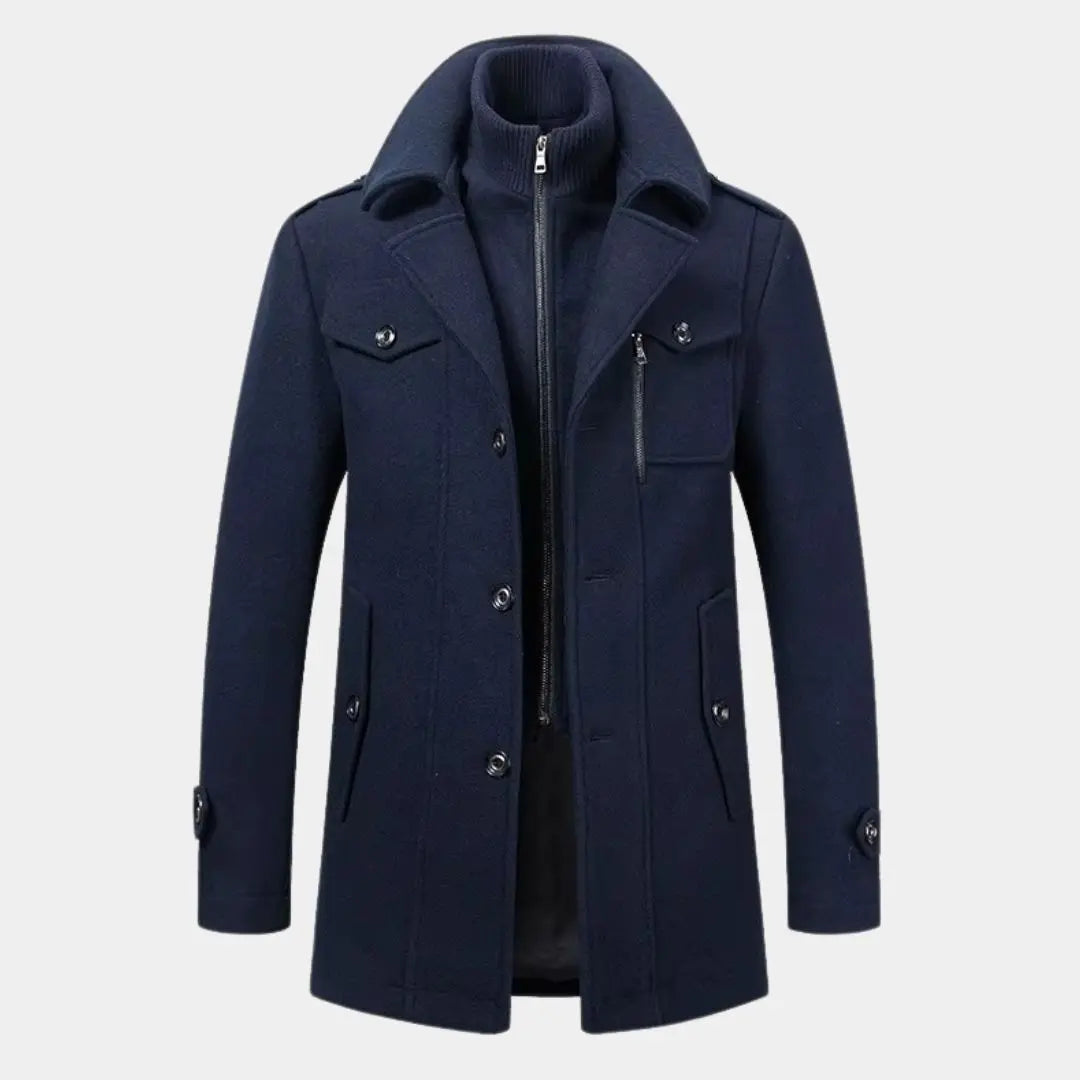 Aristokratischer Mantel aus schwarzer Wolle