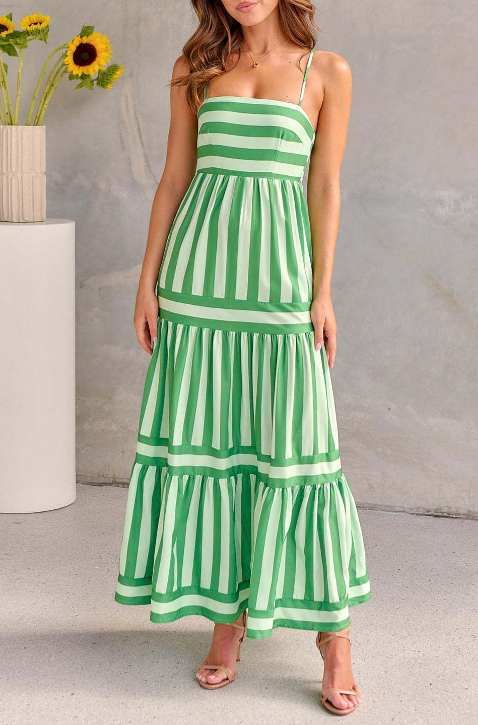 Maxikleid mit Rüschen