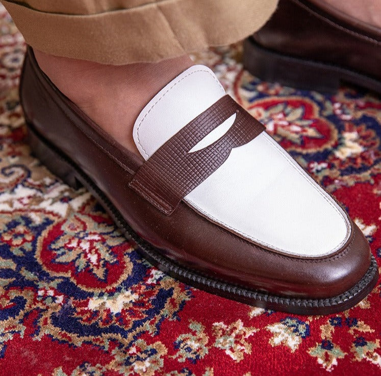 Paris Penny Loafers mit Kontrast