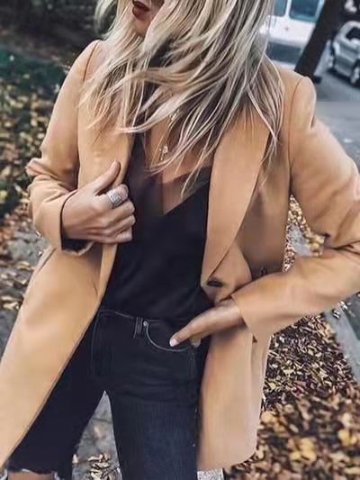 Schmaler mittellanger Mantel