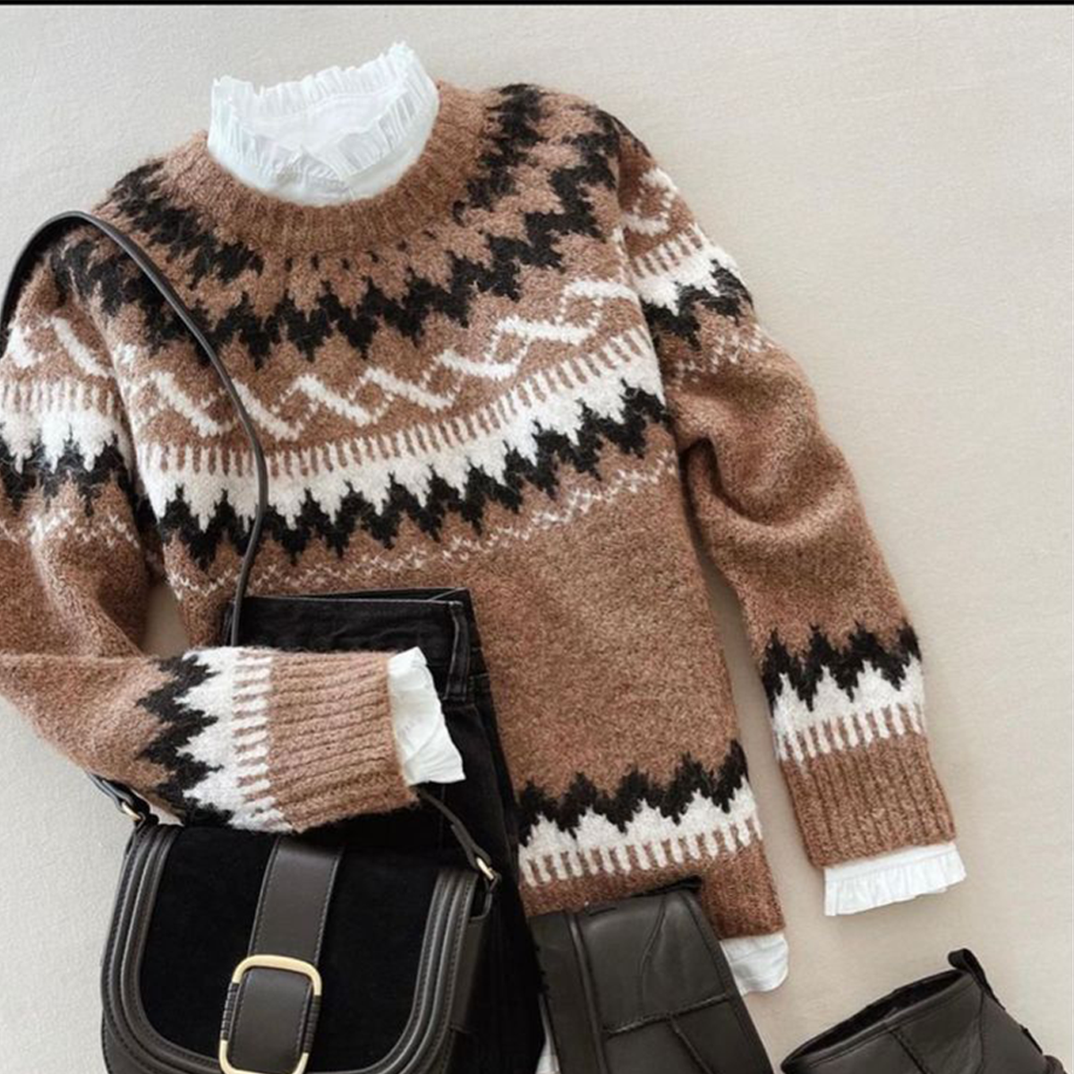 Sandglanz Rundhalspullover