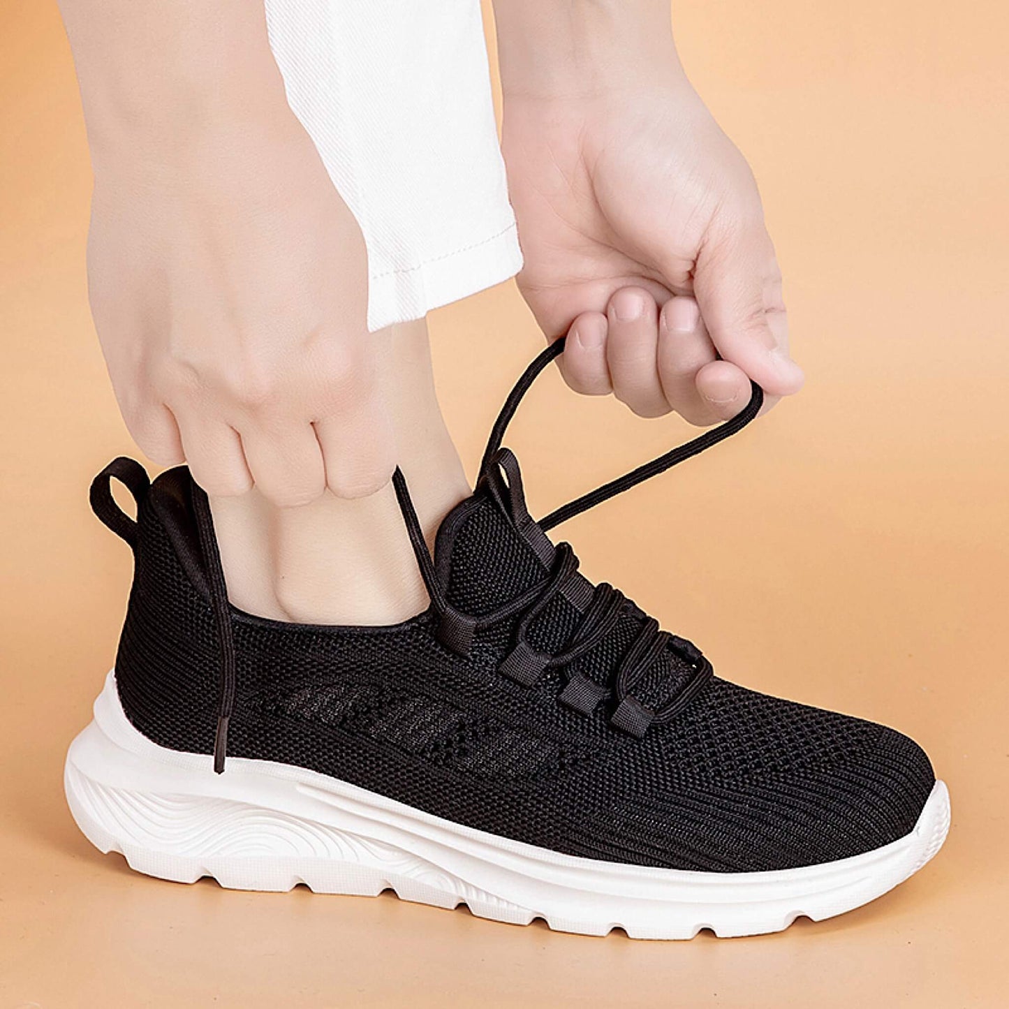 Schwarzkomfort Sneaker