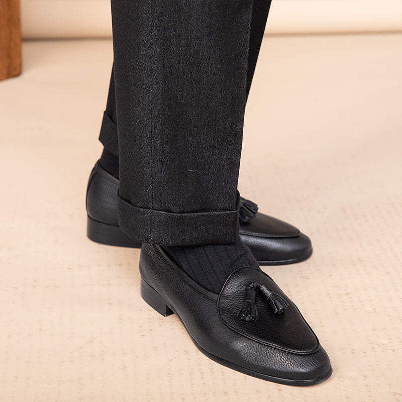 Belgische Loafers aus Leder mit Quaste und Kieselgur