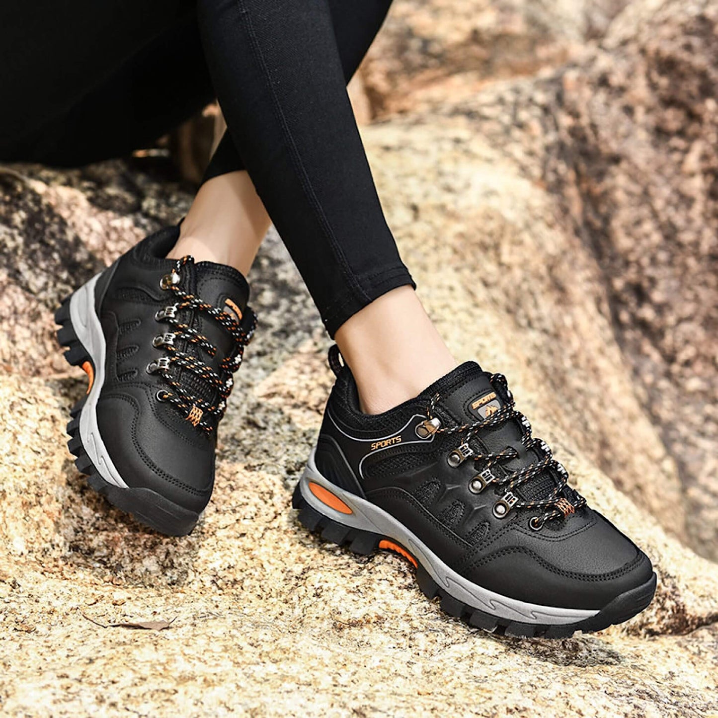 Trittsicher Hiking Sneaker